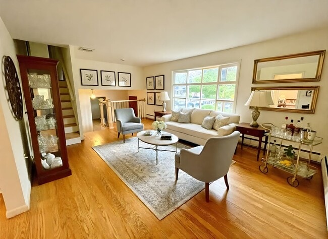 Photo - 3 Bedroom 1.5 Bathroom in Harrisburg -Cent...