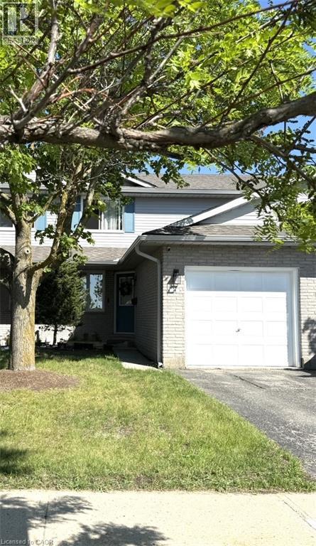 Photo - 395 Kingscourt Dr