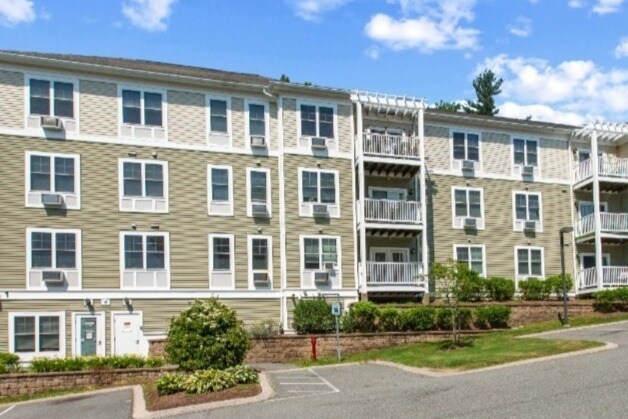 Whitman Woods - Whitman Woods Apartments