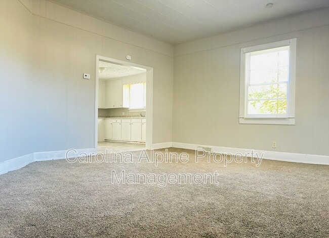 Photo - 801 W 2nd Ave