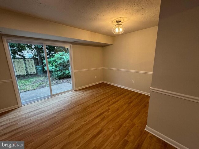 Photo - 5140 Redbud Rd