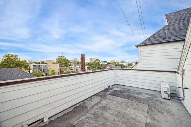 Photo - 4612 Chartres St