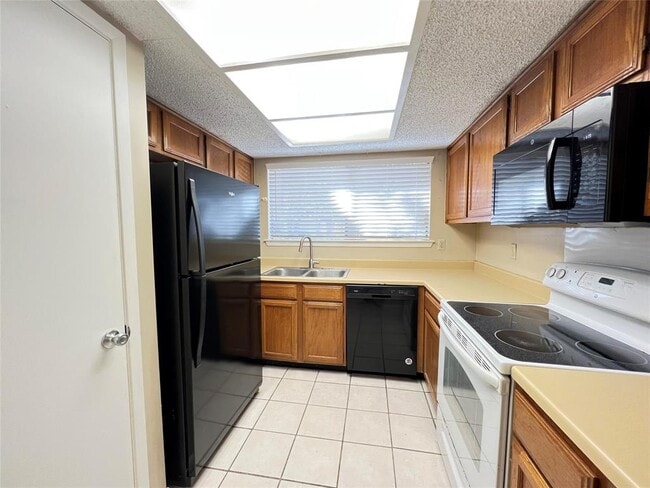 Photo - 13355 Water Oak Ln