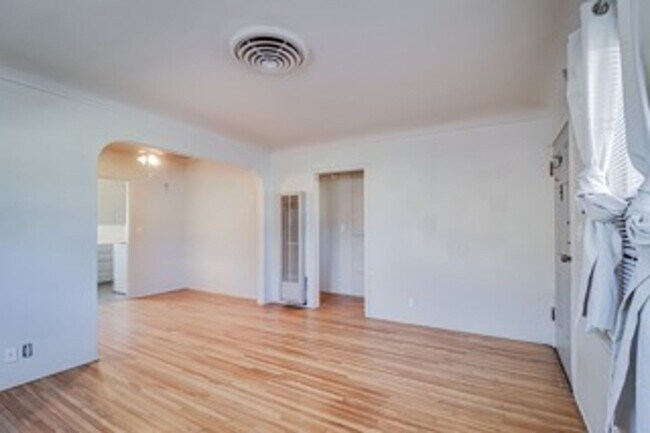 Photo - 627 Arvin St Unidad 1