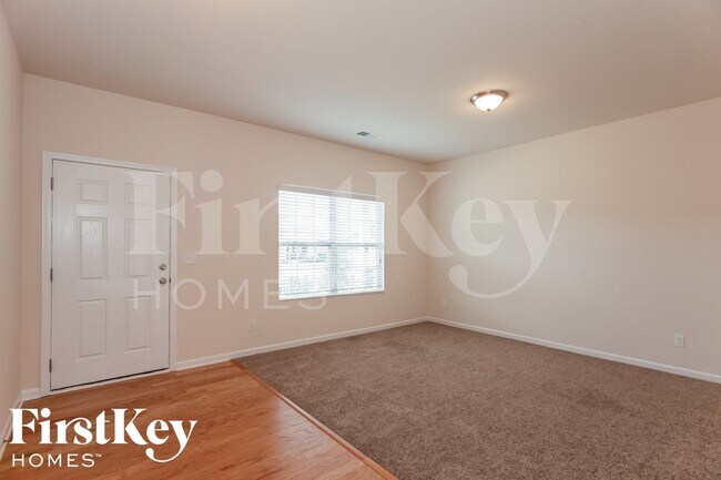 Photo - 126 Willow Valley Dr