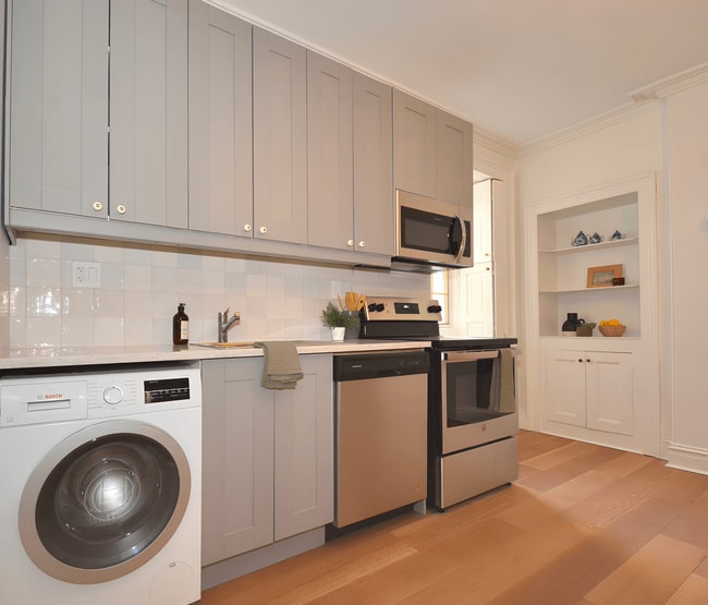 Photo - 1352 Hollis Street