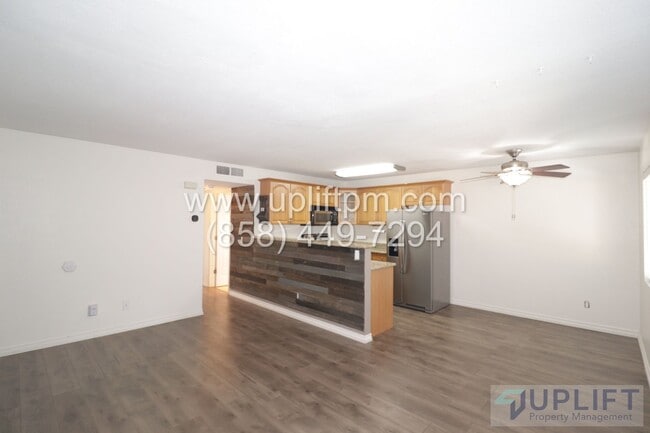 FIRST MONTH FREE! Two bedroom 1 bath Apart... - FIRST MONTH FREE! Two bedroom 1 bath Apart... Unidad 22