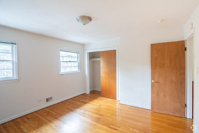 2BR, 1BA