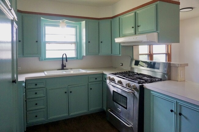 Photo - 2516 Briarwood Ln