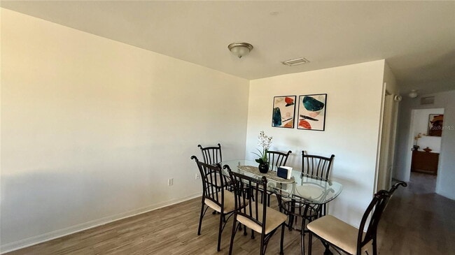 Photo - 2710 Club Cortile Cir Apartamento