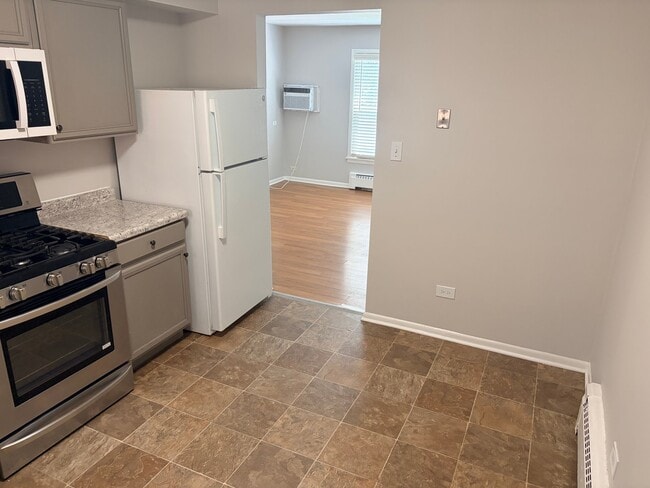 Photo - 18534 Wildwood Ave Unit 1E