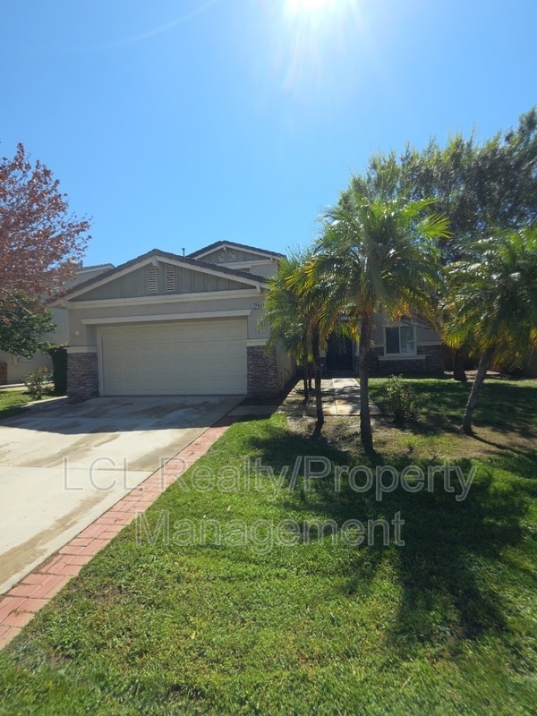 Building Photo - 12899 Oakdale St Rental