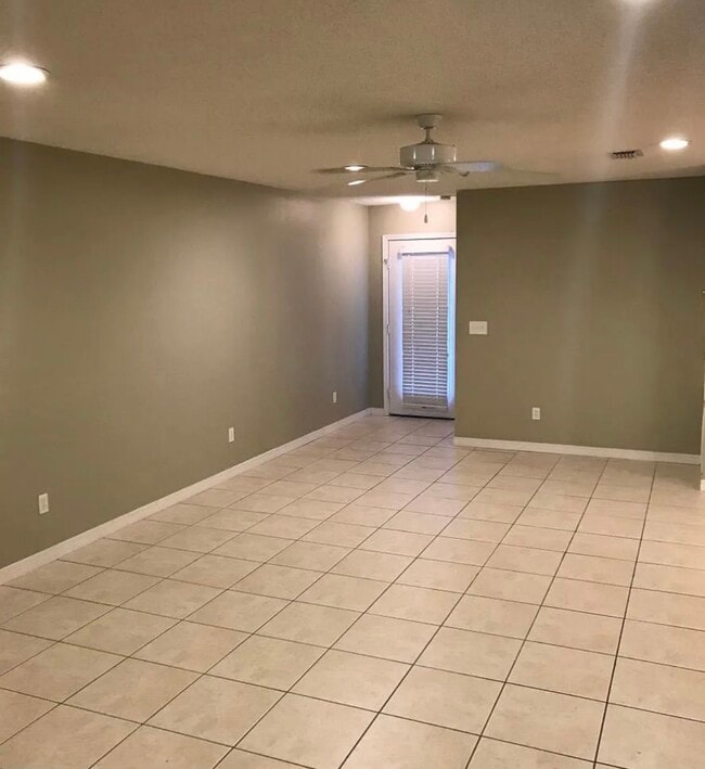 Photo - 104 Andalusia Rd