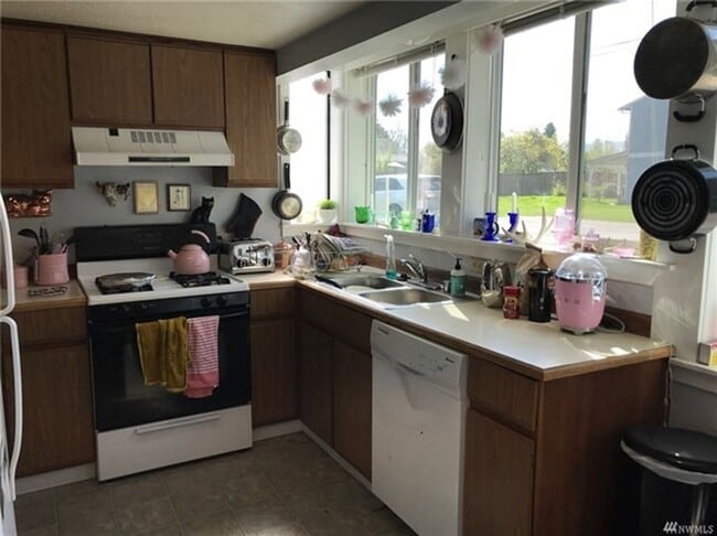 Photo - 2924/2926 Moore St Unit 2924