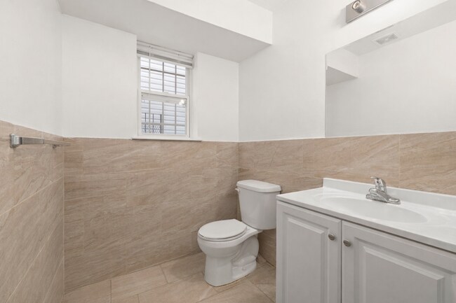 Photo - 47 N 7th St Unidad GD