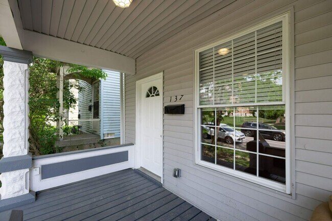 135 E Norwich Ave Unit 137