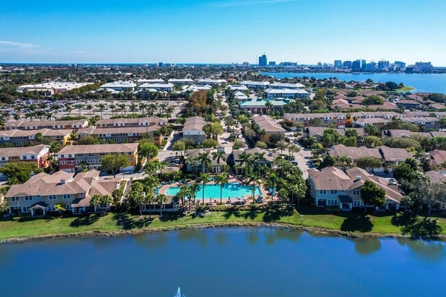 Photo - 880 Millbrae Ct