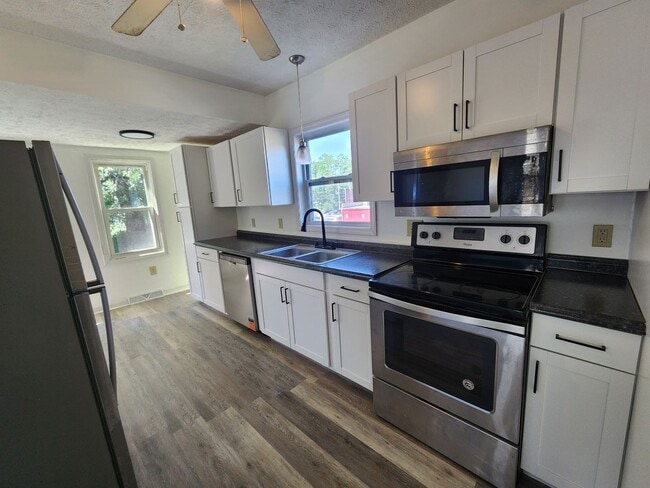 Photo - 16 Palmetto Ave