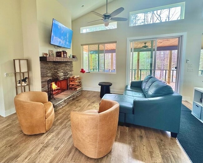 Photo - 1001 Sunset Rd