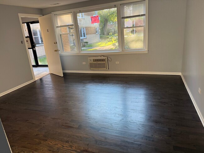 Photo - 14141 S School St Unit 1B