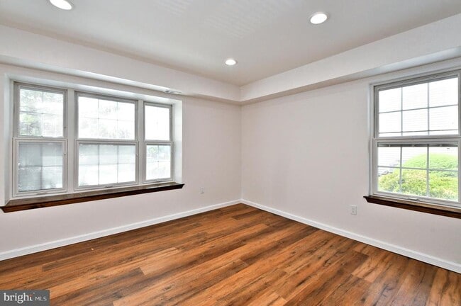 Photo - 1401 Society Pl