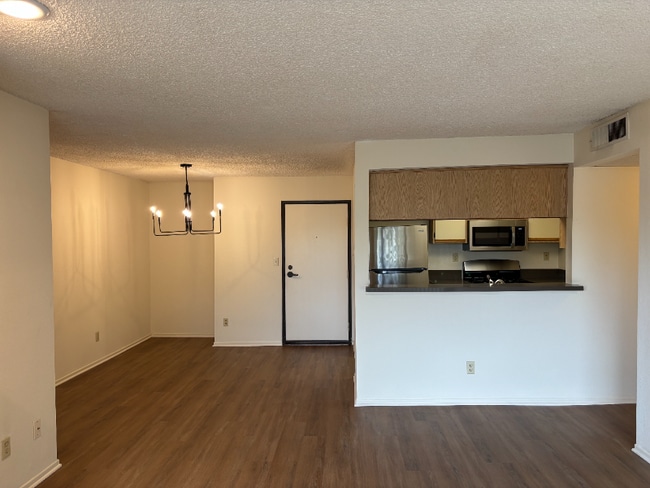 Photo - 10750 Palms Blvd Unit 103