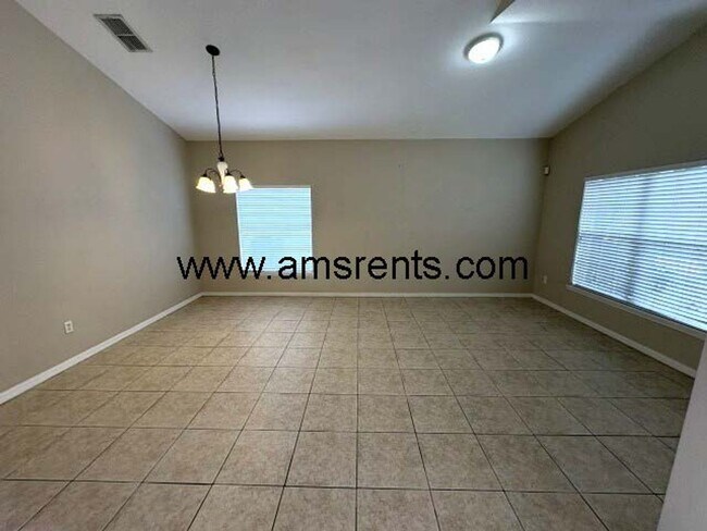 2110 Justice Ln