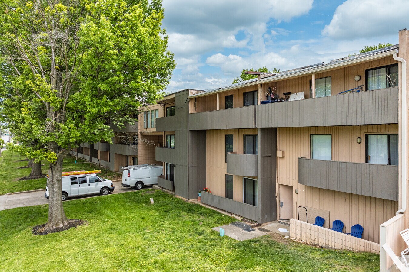 Photo - Pepper Tree Apartments