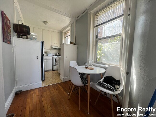 Photo - 114 Riverway Unit 1