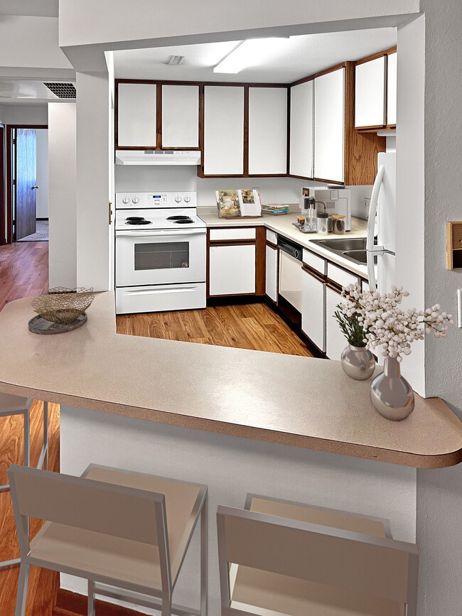 Photo - Tall Timber Apartments