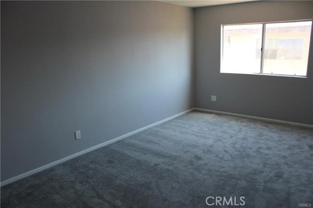 Photo - 9734 Maple St