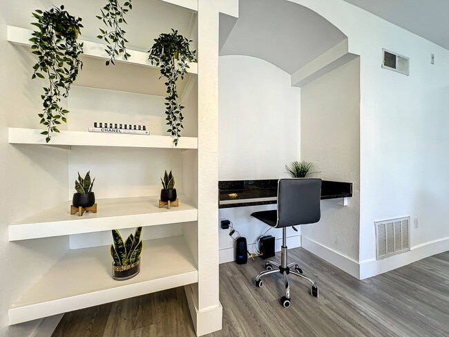 Photo - 7300 Westpointe Blvd Unit 712