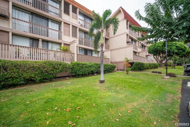 Photo - This 2 bedroom, 1 bathroom unit is on the 2nd story in the Makaha Valley Plantation condos. It is... Unit 142B