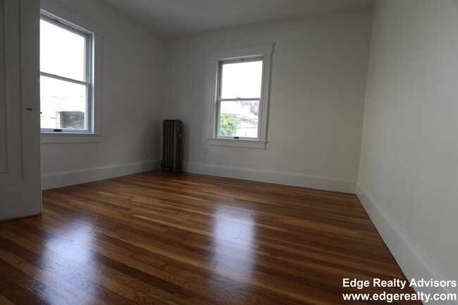 Photo - 33 Claymoss Rd Apartments Unit 1