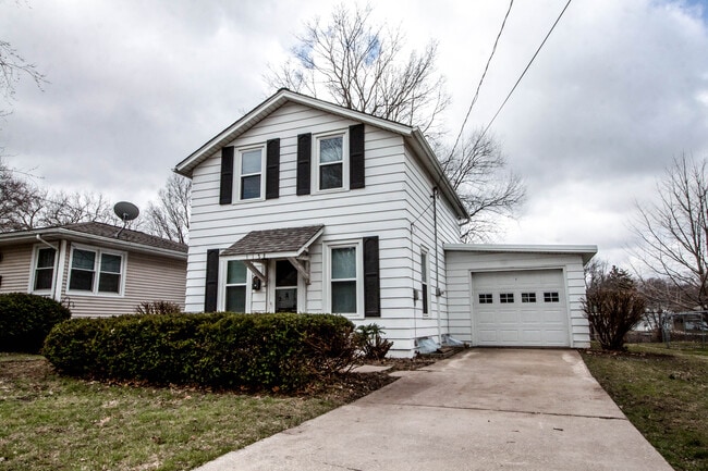 Photo - 1122 Colton Ave House