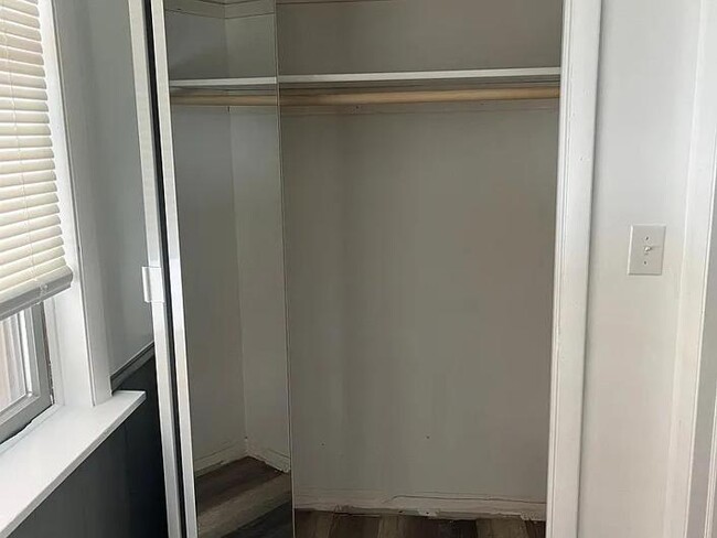 Photo - 22/28 S Main Unit 2