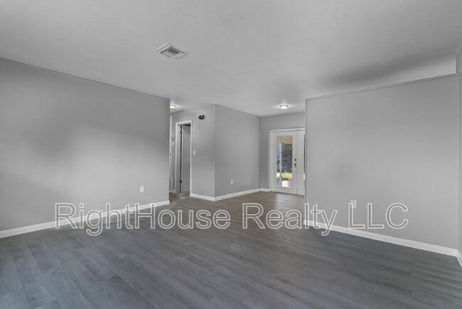 Photo - 1533 N Normandy Blvd