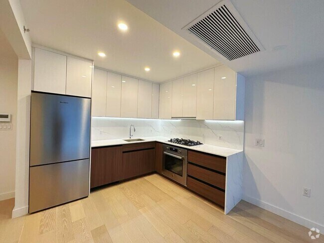 Building Photo - 144-49 Northern Blvd Unit 330 Rental
