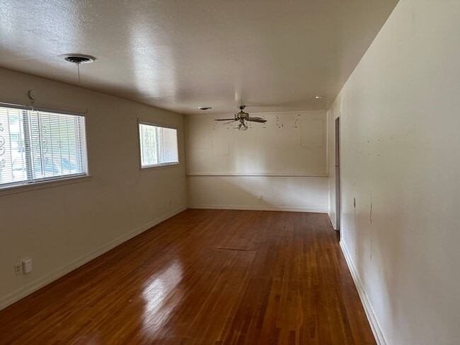 Photo - 1022 Garden Park Dr