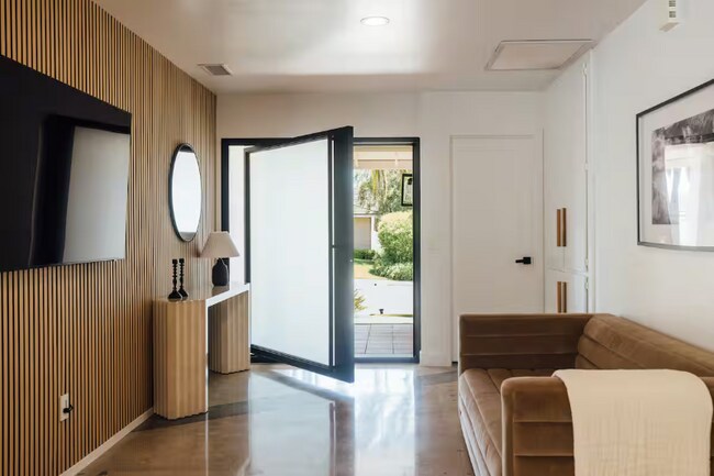 Photo - 4816 Refugio Ave