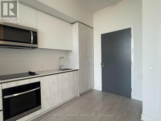 Photo - 5858 Yonge St Unit PH23