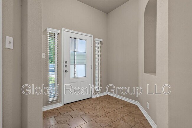 14918 Goldfinch Wy