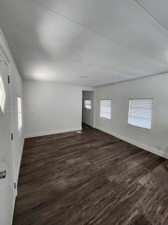 Photo - 4222 Hibiscus Cir