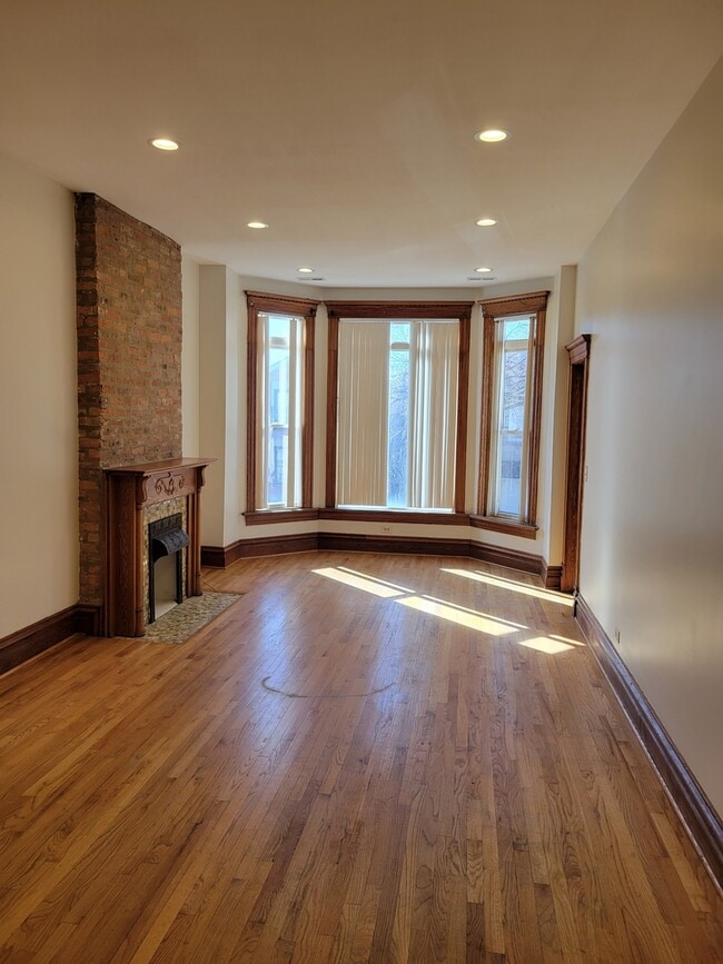 Photo - 1931 S St Louis Ave Unit 2