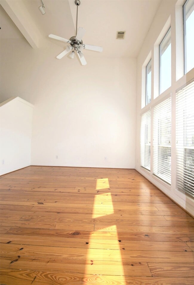 Photo - 1519 Anita St