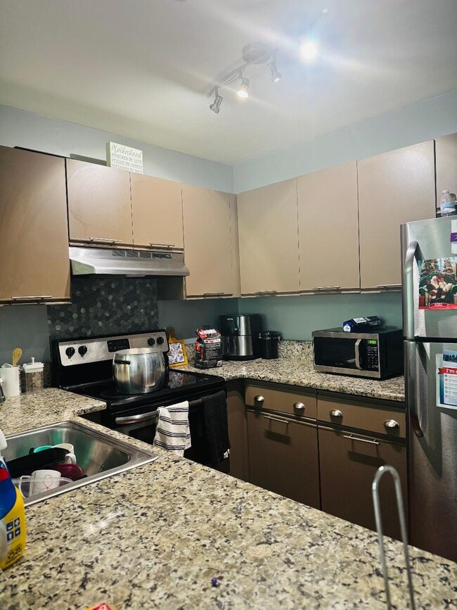 Photo - 200 Woodlawn Ave Unit 311