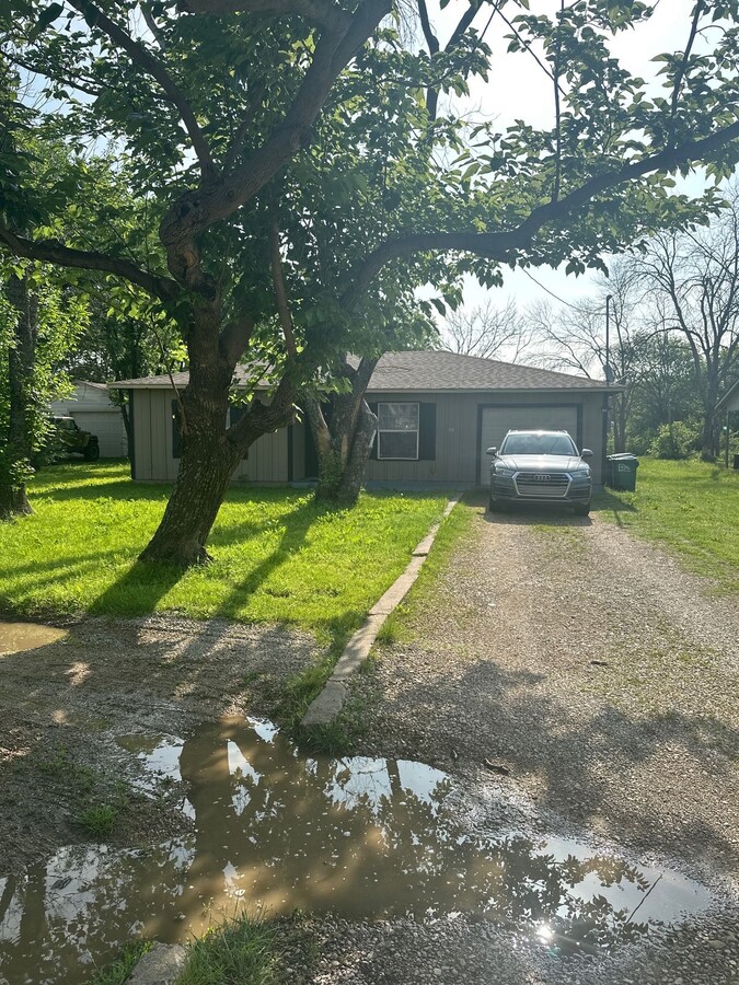 Photo - 3525 Country Club Rd