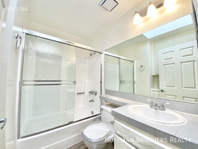 3500 Mentone Ave Unit 201