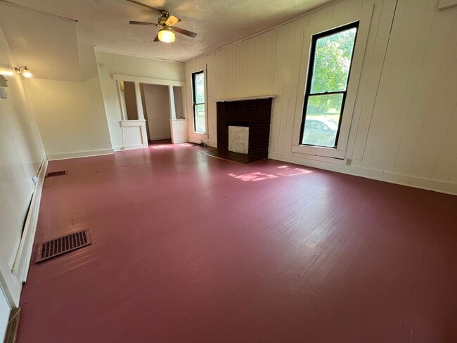 805 N Park Ave