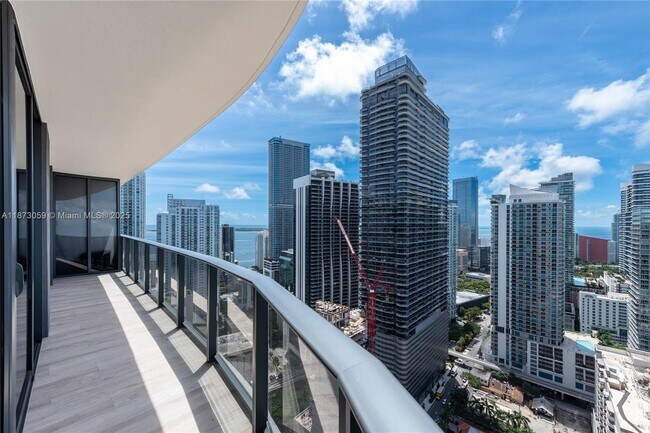 Photo - 45 SW 9th St Condo Unit 3606